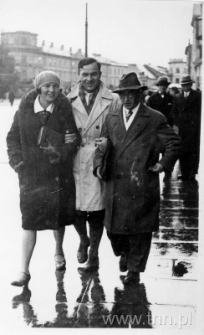 J&oacute;zef Czechowicz z Bronisławą Kołodyńską i Kazimierzem Miernowskim