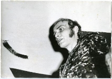 Irosław Szymański podczas występu kabaretu