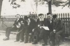 Żydzi na placu Litewskim w Lublinie