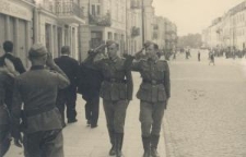 Żołnierze Wehrmachtu na Krakowskim Przedmieściu w Lublinie