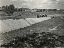 Budowa drogi na Czechowie - budowa nasypu