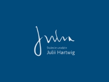 Stulecie urodzin Julii Hartwig (logotyp)