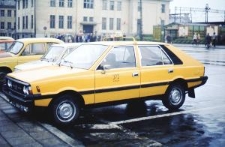 FSO Polonez na placu Dworcowym w Lublinie