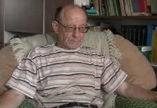 Warunki socjalne w kamienicy na Krakowskim Przedmieściu 55 - Roman Trzcionkowski - fragment relacji świadka historii [WIDEO]