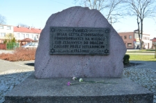 Pomnik na terenie starego cmentarza żydowskiego w Bełżycach