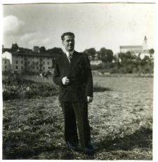 Stefan Starzyński na łąkach przy ulicy Rusałka w Lublinie