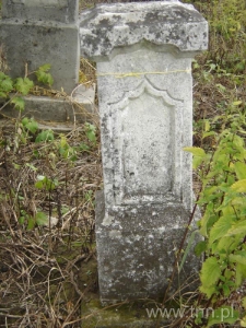 Fragment nagrobka - postument