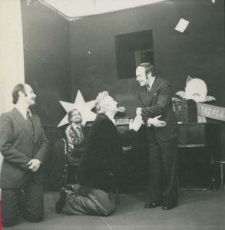 Występ kabaretu Czart podczas programu "Szopka nadbystrzycka"