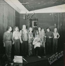 Występ kabaretu Czart do programu "Rogami po prasie"