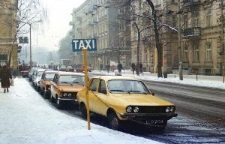 Postój taksówek na Krakowskim Przedmieściu w Lublinie
