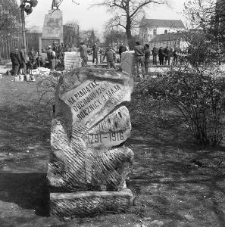 Pomnik Konstytucji 3 Maja na placu Litewskim w Lublinie