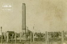 Ob&oacute;z koncentracyjny na Majdanku - widok na pozostałości krematorium