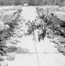 Wietnamska delegacja w Państwowym Muzeum na Majdanku w Lublinie