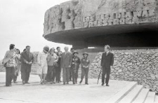 Wietnamska delegacja w Państwowym Muzeum na Majdanku w Lublinie