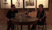 Spotkanie z Olgą Hund wok&oacute;ł jej debiutu literackiego "Psy ras drobnych"