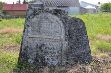 Grupa macew na cmentarzu żydowskim we Frampolu