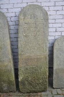 Macewa Joela, syna Jehoszuy Lipy z kapłan&oacute;w z nowego cmentarza żydowskiego w Grabowcu