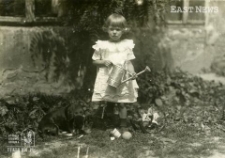 Julia Hartwig w dzieciństwie