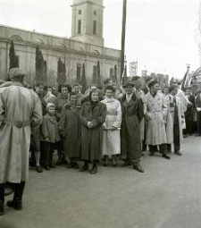 Poch&oacute;d pierwszomajowy na Alejach Racławickich w Lublinie
