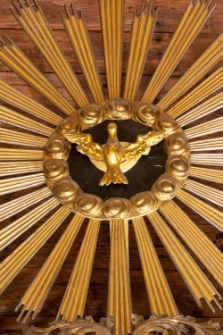 Rzeźba Duch Święty w postaci gołębicy