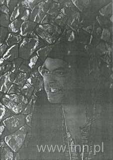 Scena ze spektaklu "Świętokradztwo" (monodram) teatru Scena 6