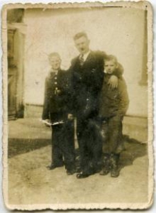 Karol Potocki wraz z synami