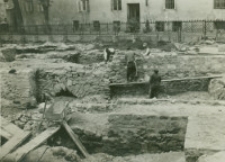 Prace konserwatorskie przy fundamencie dawnego kościoła św. Michała