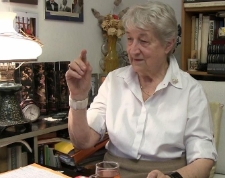 Praca ojca, zmiana miejsc zamieszkania i nauka - Alina Dejryng - fragment relacji świadka historii [WIDEO]