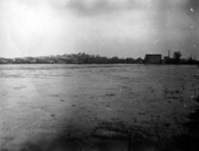 Rzeka Bystrzyca w czasie powodzi w Lublinie w 1947 roku. Fotografia