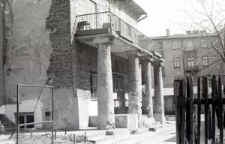 Podw&oacute;rze przy ulicy Wesołej 2 w Lublinie