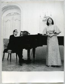 Danuta Damięcka-Natanek w trakcie recitalu