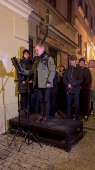 Misterium Światła i Ciemności. Upamiętnienie likwidacji lubelskiego getta na Podzamczu