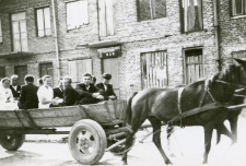 W&oacute;z weselny w Modliborzycach