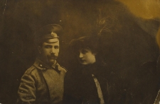 Żołnierz ochrony Cara Mikołaja II wraz z żoną