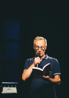 &bdquo;W dw&oacute;ch światach" &ndash; spotkanie wok&oacute;ł Szewacha Weissa