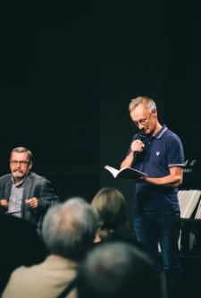 &bdquo;W dw&oacute;ch światach" &ndash; spotkanie wok&oacute;ł Szewacha Weissa