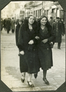 Kobiety na Krakowskim Przedmieściu w Lublinie