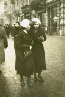 Kobiety na Krakowskim Przedmieściu w Lublinie