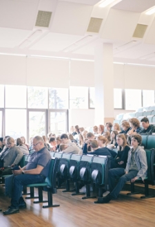 Międzynarodowy projekt edukacyjny Persecution Through Their EYES – dyskusja panelowa "Doświadczenie wojny”