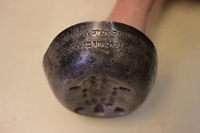 Czerpak do rytualnego obmywania zwłok