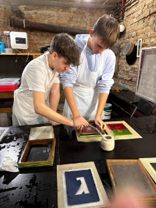 Działania artystyczne. Jedna Brama &ndash; Dwa Święta