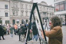 121. rocznica urodzin Józefa Czechowicza. Uliczna akcja Kołysanki dla Poety