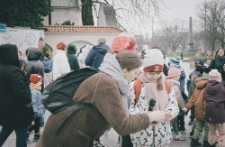 121. rocznica urodzin J&oacute;zefa Czechowicza. Uliczna akcja Kołysanki dla Poety