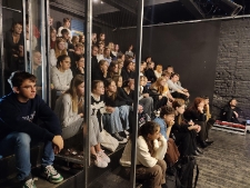 Spotkanie publiczności z tw&oacute;rcami spektaklu "Granice wojny"