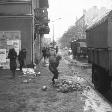 Odśnieżanie na Krakowskim Przedmieściu w Lublinie