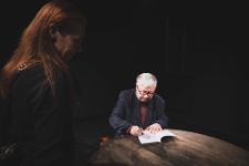 Spotkanie z Alfredem Wierzbickim wok&oacute;ł tomiku poetyckiego "Szyszka Pinii"