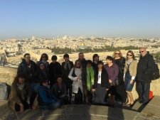 Ks. Rouald Jakub Weksler-Waszkinel z nauczycielami z Lubelszczyzny w Jerozolimie