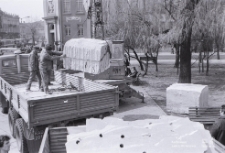 Wzniesienie pomnika Konstytucji 3 maja na placu Litewskim w Lublinie