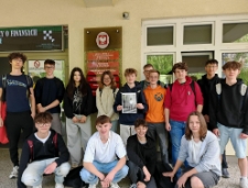 &bdquo;Listy do Henia" &ndash; Zesp&oacute;ł Szk&oacute;ł nr 1 im. Powstańc&oacute;w Wielkopolskich w Swarzędzu