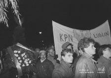 Manifestacja z okazji obchod&oacute;w Święta Niepodległości 11 Listopada na placu Litewskim w Lublinie